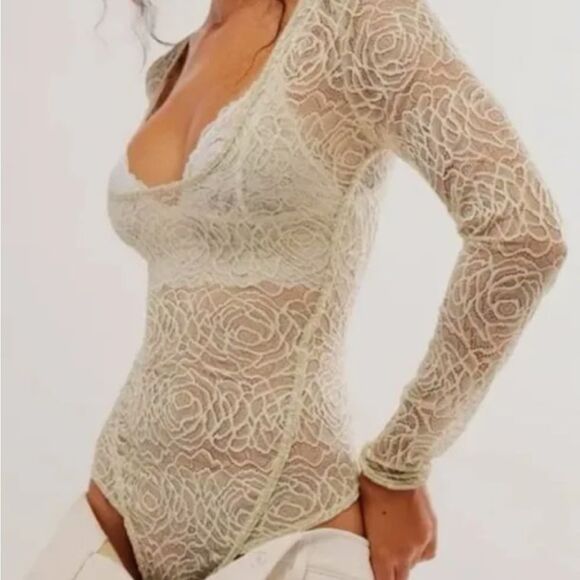 FREE PEOPLE INTIMATELY WOMEN’S IN MY HEAD SHEER LACE BODYSUIT IN SAGE NWOT SMALL - Picture 3 of 6